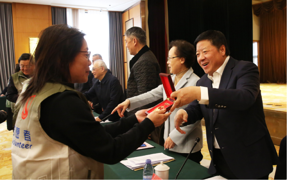 深耕崇敬公益——社会化拥军优属志愿服务工作会议今天举行